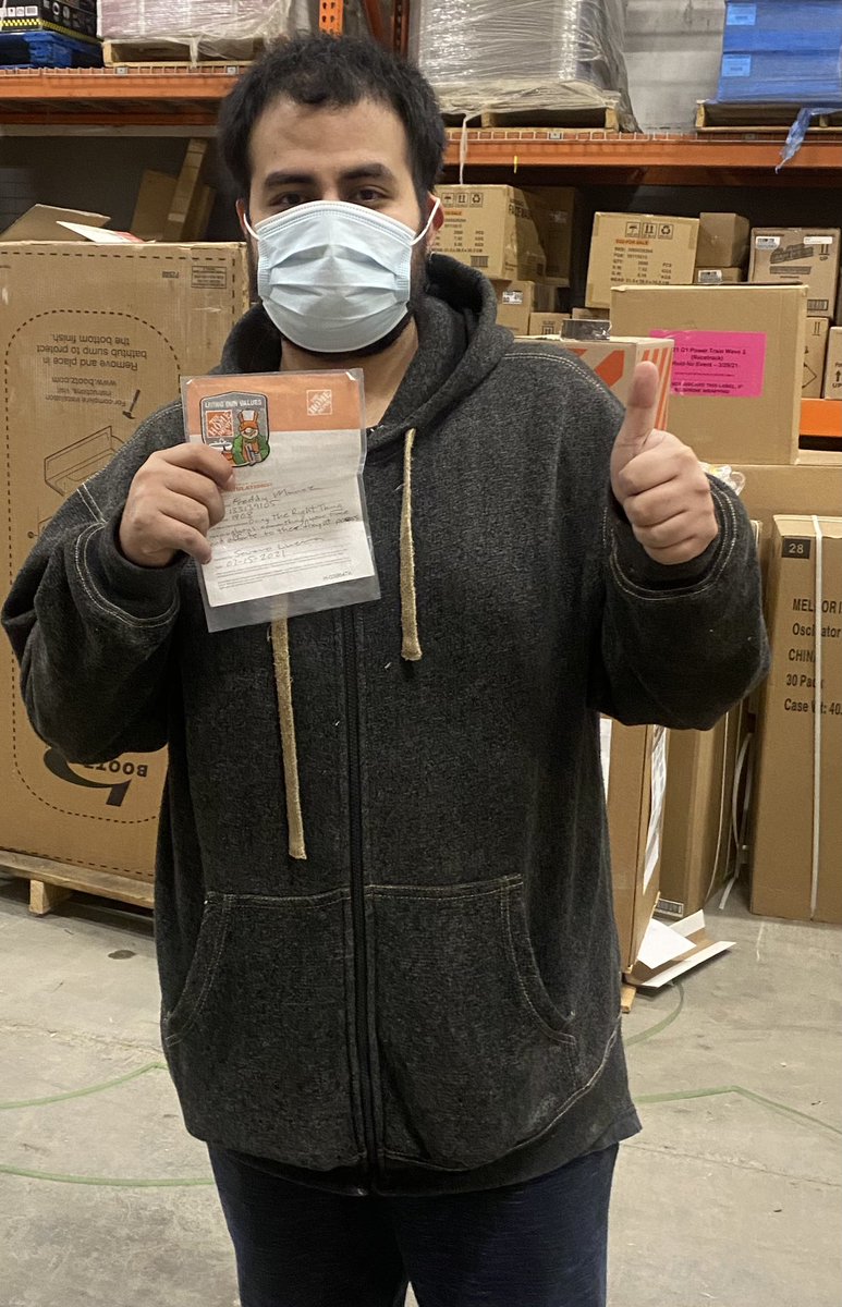 Severo_Luera's tweet photo. Just wanted to recognize one of my freight team associates Freddy. We can be overwhelmed with an RDC, SDC, Custom, Behr, Doors and he will always #Bringit @raulrivera74 @Johnny_alva1908 @IsmaelPerezJrHD @White2Dawn https://t.co/QlGH7iyuxS