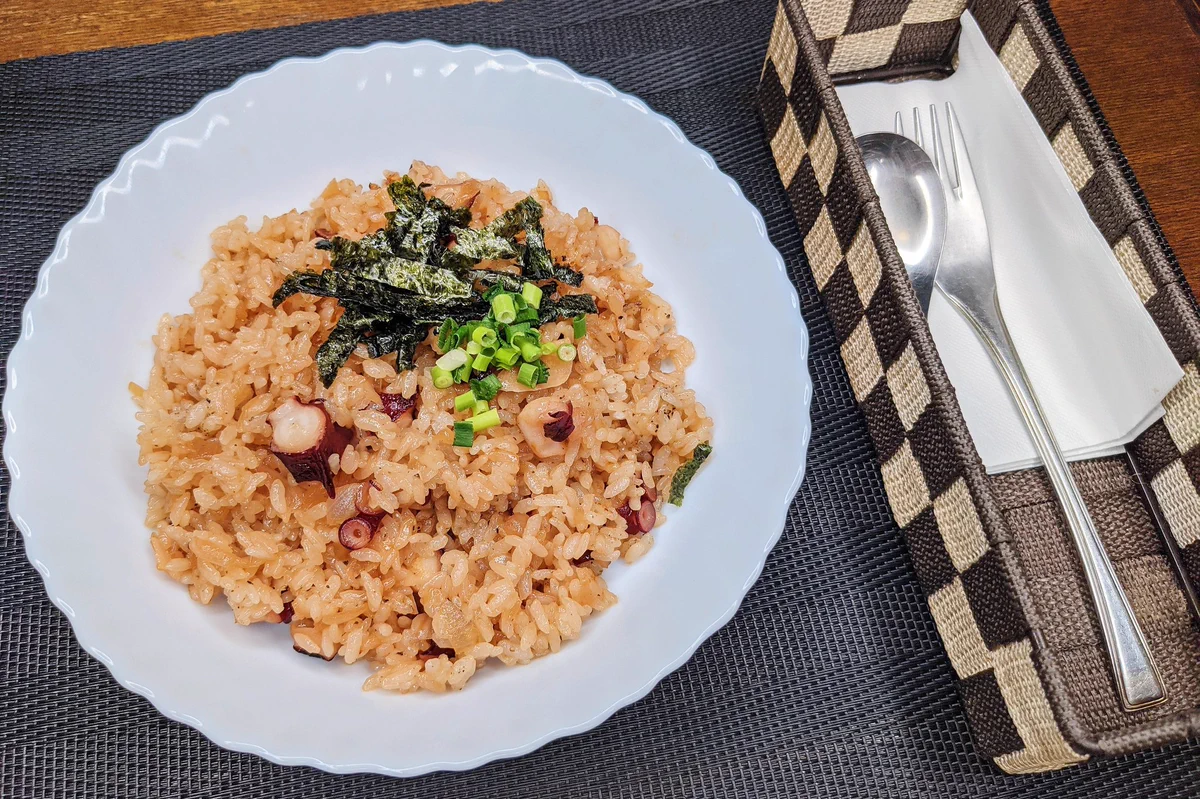 フライパンひとつで作れちゃう絶品料理！たこ飯のレシピ！