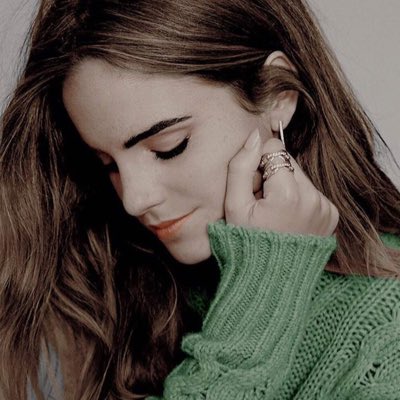 #NewProfilePic wearing @DamagedHeir_’s color for him and for the muggles celebration of St Patrick’s day tomorrow.
