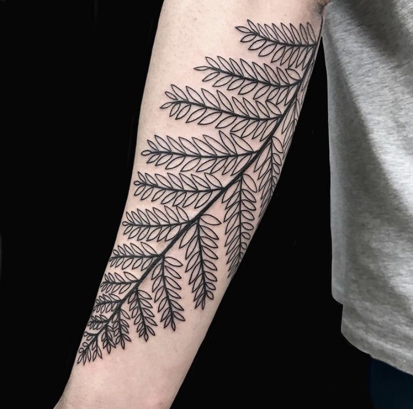 By <a href="/rose_tattoo/">RoSe TaTtOo</a> get in touch the shop or Rose direct to book an appointment #sevendoorstattoo #finelinetattoo #dotworktattoo #tattoodo #blkttt #london #londontattoostudio