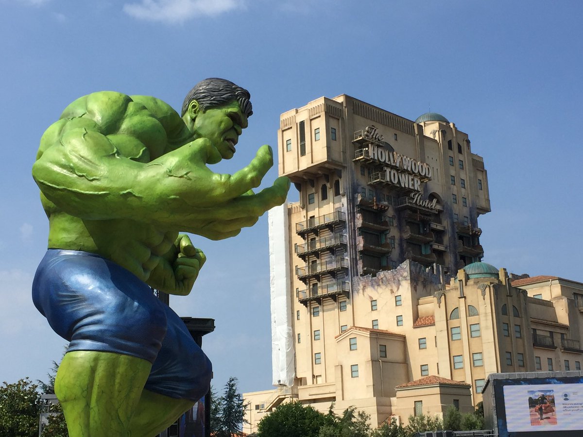 DLPDreamer's tweet photo. Il a bien des défauts mais on l’aime quand même, bon anniversaire au Walt Disney Studios 🎂🎈🎁 https://t.co/KFTUASWqra