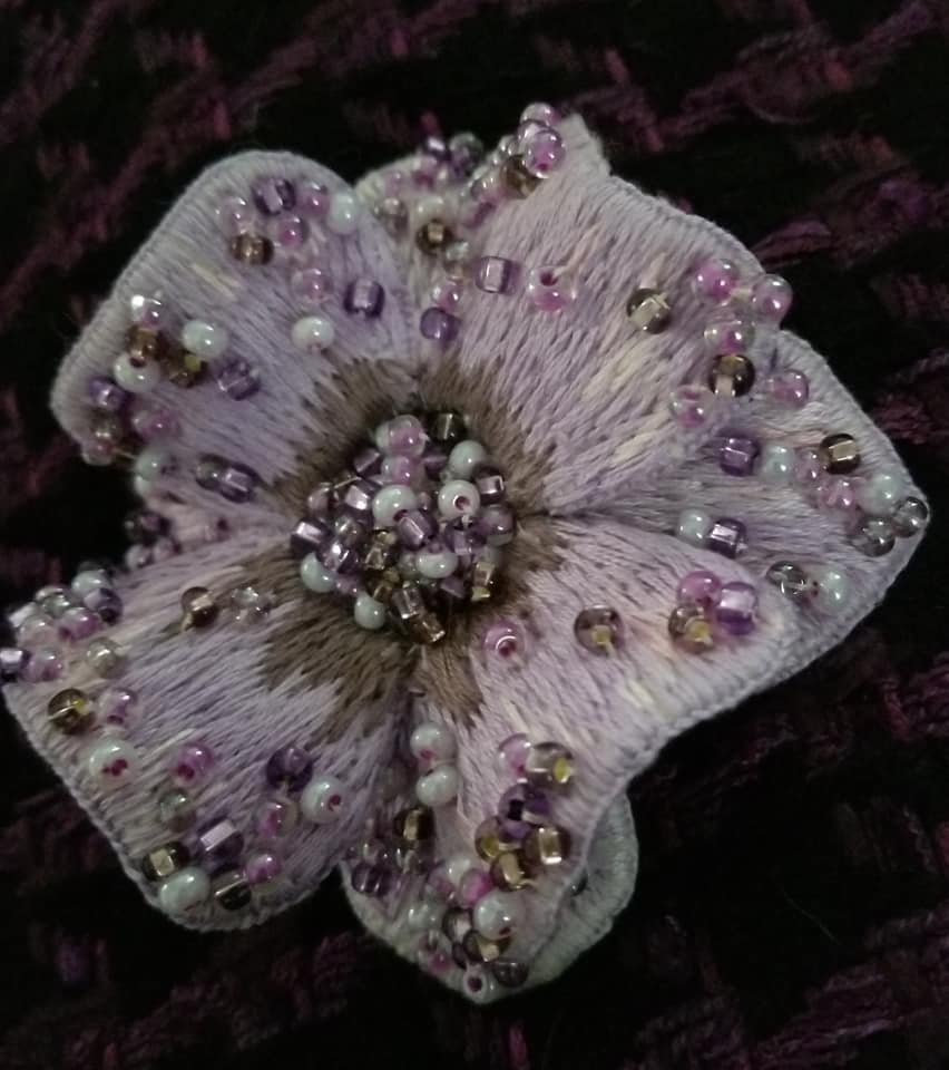 pamelap07000630's tweet photo. embroidered and beaded flower inspired by Chanel. #handmade #handbeading #handembroidered #Chanelinspired #embroidery #textiles #embroidery https://t.co/ia77E0Rw3w