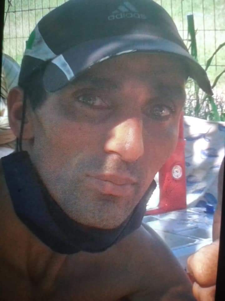 desaparecidaorg's tweet photo. Maia no aparece!!!, fue secuestrada ayer por este delincuente Carlos Alberto Savanz, alias "Poki", con antecedentes de abuso!!. Dónde está??. Por favor sigamos compartiendo!
Zona de búsqueda: barrios sur de CABA.
Compartir #URGENTE !!! ☎ 911

#BuscamosAMaia https://t.co/6pjP6zXwlw