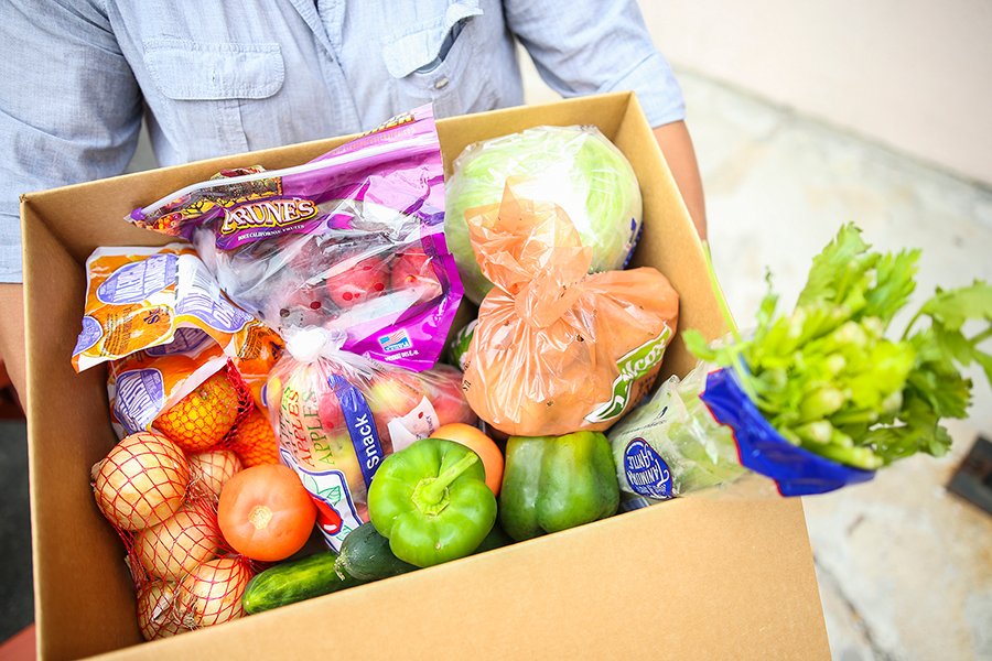 Gr8BosFoodBank's tweet photo. The need for food among our most vulnerable communities is deepening. We need your help to continue to reach those who need it most.

Join #SpringForMeals today, with support from @amazon &amp; @WholeFoods, to help us distribute event more fresh produce: https://t.co/CBsdWpNBzG https://t.co/009PUEm001