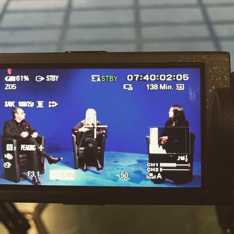 BLACKPIN_GmbH's tweet photo. https://t.co/5uIH90wKYz bald im online Sendeformat!
#Blackpintv #COMINGSOON #blackpin #aalen #hochschule #sendeformat #talkshow #DSGVO #Digitalisierung #transformation #secure #messaging #digitaletransaktionsplattform https://t.co/I4lw0APxhA