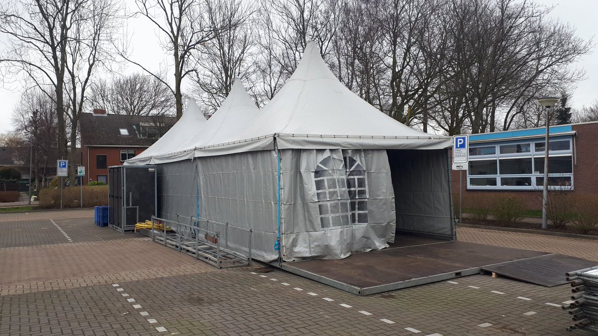 PeterVisser1511's tweet photo. Weer een mooie bouwdag met de @DeLoods1 #znstd https://t.co/yytGgePsCL