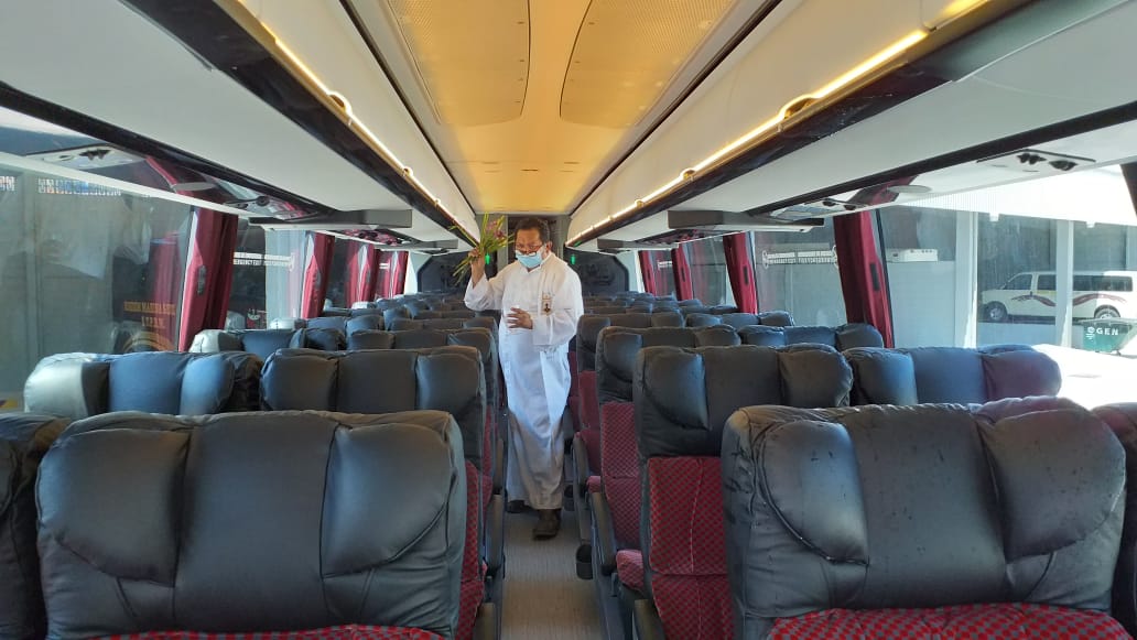 Seccion42_STPRM's tweet photo. ¡Una unidad más en servicio! por instrucciones de nuestro Srio.Gral @lgps03101 hoy fue puesta en servicio una nueva unidad Scania Irizar i8 moderno y lujoso, a partir d hoy queda en servicio de todos nuestros agremiados para llegar cómodos y seguros a casa. #CumpliendoCompromisos https://t.co/LvUdyQBkNZ