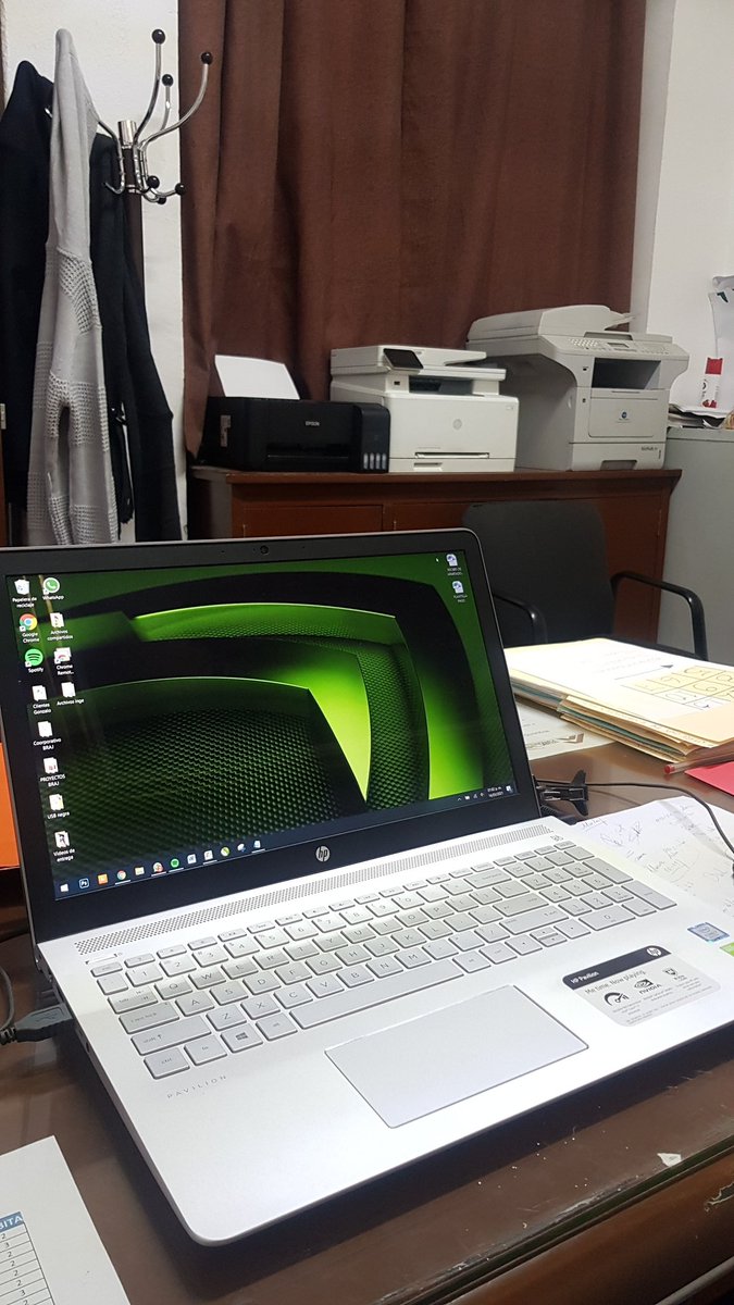 Otro día en la #oficina