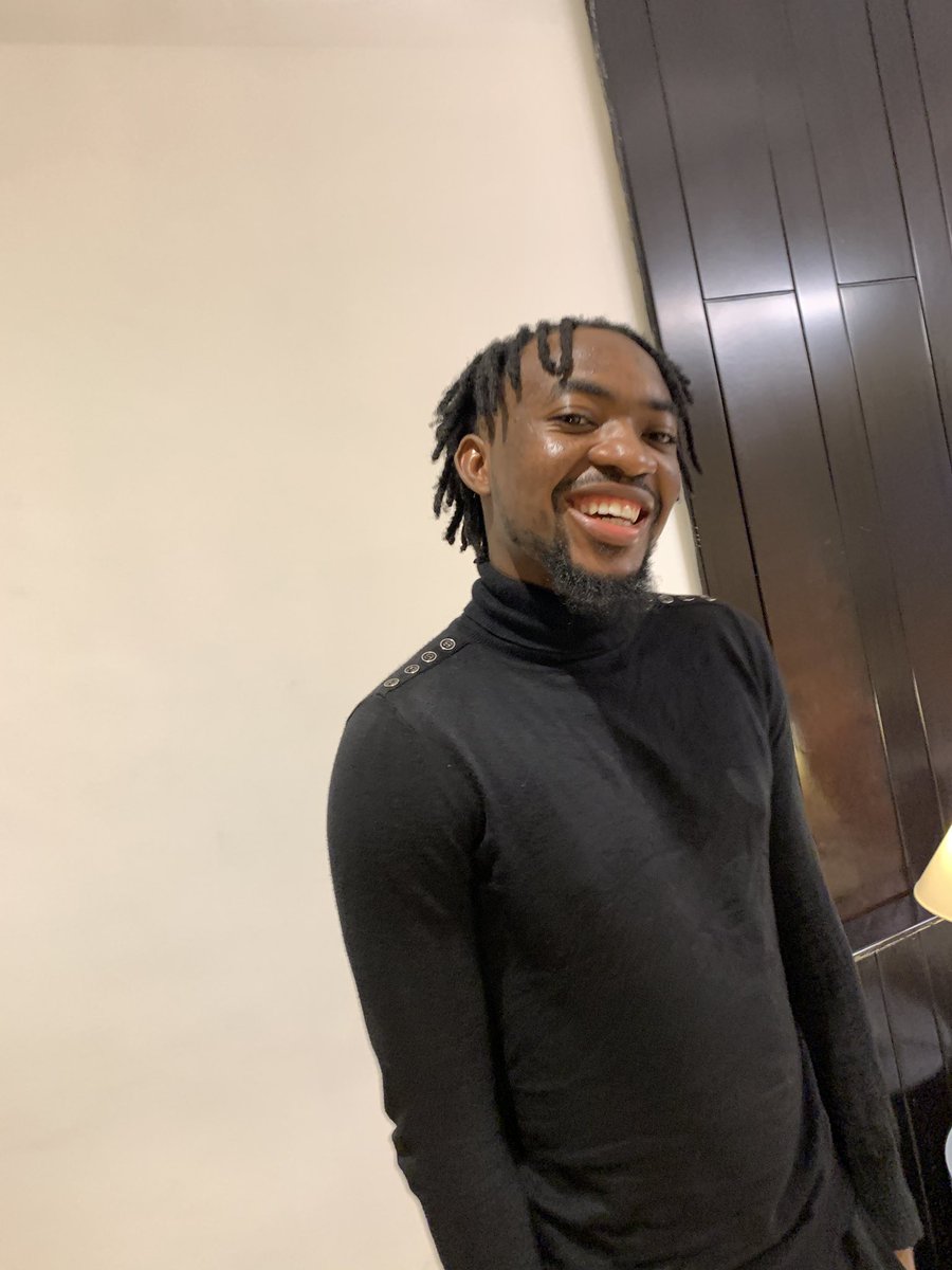 HSbraids_'s tweet photo. Look at that finished result🤩
Dread locks on our client.
We make men look good too,
Book an appointment with us. https://t.co/sRAw3lohV7