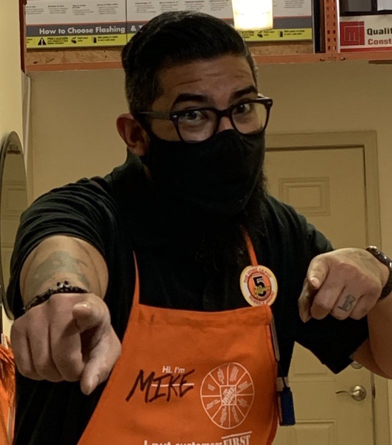 The pose you strike when you become the newly promoted NOASM at store 401!  Congratulations Mike!  #D130Driven #promotedoutof480