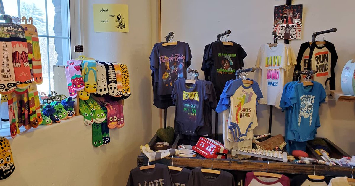 There's always something fun to find at <a href="/aliceandhamish/">Alice & Hamish</a>! 

#hawleypa #poconomtns #poconos #discovernepa #shopsmall #shoplocal #childrensboutique #tea #localhoney #hawleysilkmill