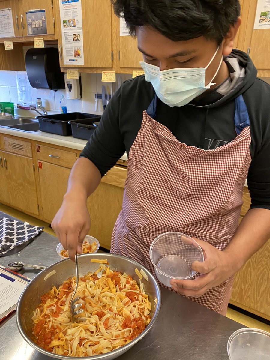 aberryfinn's tweet image. Homemade pasta with a marinara, carbonara and Alfredo.   #lhsculinary