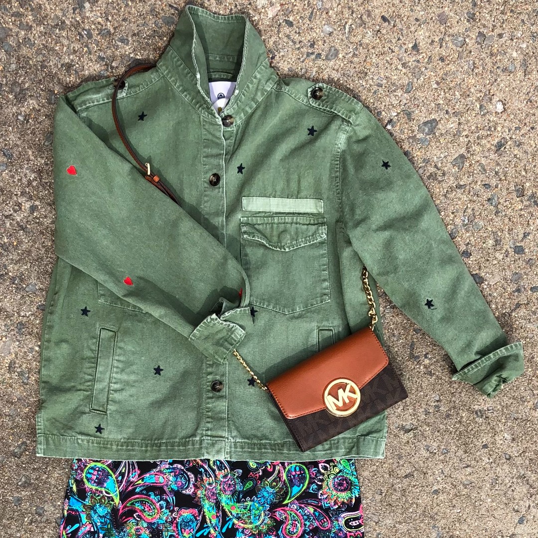 indigoavenue's tweet photo. This jacket is such a knockout!  It will leave you seeing stars.  ❤️⭐❤️
Sundry jacket, size 1, $282, #98363
Michael Kors purse,  $48.30 (ask for next day price), #88428

#womensconsignment  #shoplocal  #heartsandstars  #RVA https://t.co/aX9q7GD6Ie