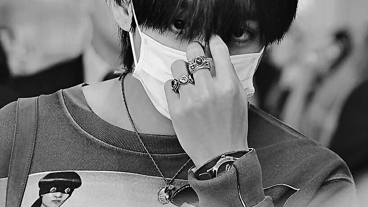 taehyung pretty hands (@kthprettyhands) on Twitter photo 