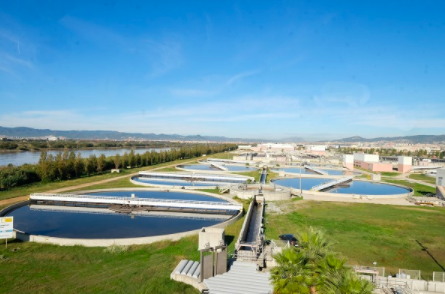 Fa més de 10 anys que l’aigua de #BCN i l’àrea metropolitana té l’ISO 22000. És a dir, la màxima garantia sanitària. 

👌Tenim més de 100 analitzadors. Així ens avancem i evitem que es produeixin desajustos i incidències

aiguesdebarcelona.cat/web/ab-corpora…