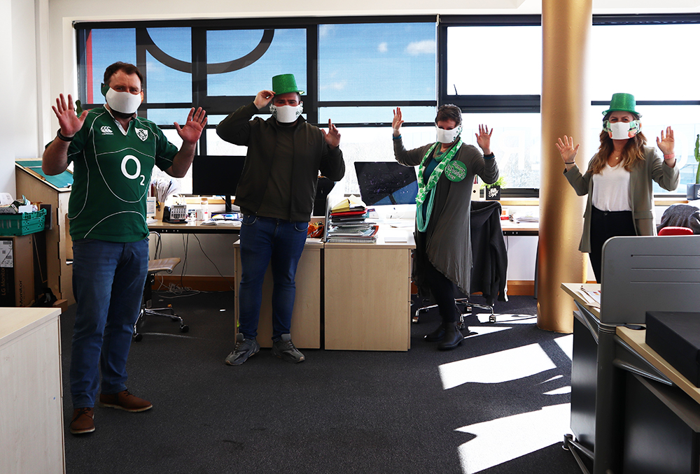 ThePrintedImage's tweet photo. Wishing everyone a very happy &amp; safe St. Patrick's Day this coming Wednesday 17th of March. 

Our office will be closed tomorrow, reopening as normal on Thursday 18th.

#Irish #StPatricksDay  #GlobalGreening #StPatricksDay2020 #paddysday #Wegotthis 

https://t.co/IYtWVRLUPo https://t.co/bWeb7smusF