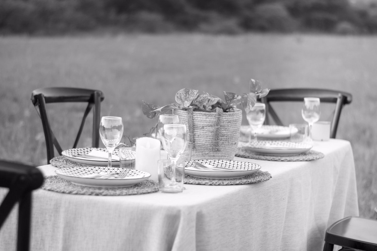 XzibeatDaG's tweet photo. Snaps i shot from BUSH-DINNER with Happy soul adventures
Facebook page:BURN-MAN PICS
Contact: 76383816
#ArtistTuesday
#BWcreatives
#PushaBW
#Bushdinner https://t.co/igYtD4SrEg