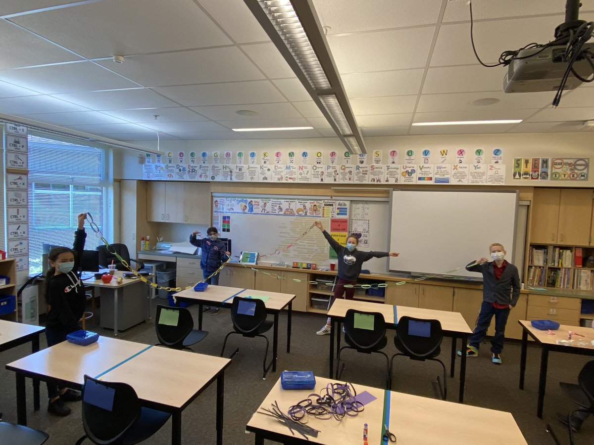 DEE_STEMCS's tweet image. Even in my absence last week, the fun and love of STEM continues to happen at DEE! Keep up the great work, Explores! @DEE_Explorers @bsnider253 @coachmcdz