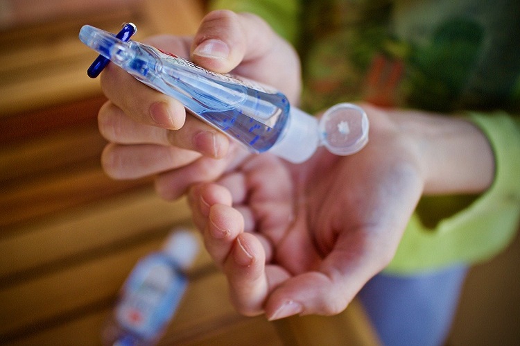 Germ Defence website rolled out through GP practices in England to help reduce household #COVID19 infections: researchers from @HPRU_BSE <a href="/capcbristol/">CAPC, Bristol</a> <a href="/ARC_West/">NIHR Applied Research Collaboration (ARC) West</a> are investigating the effectiveness of <a href="/GermDefence/">Germ Defence</a> in preventing #coronavirus spread at home. 
bit.ly/2OZBfHz