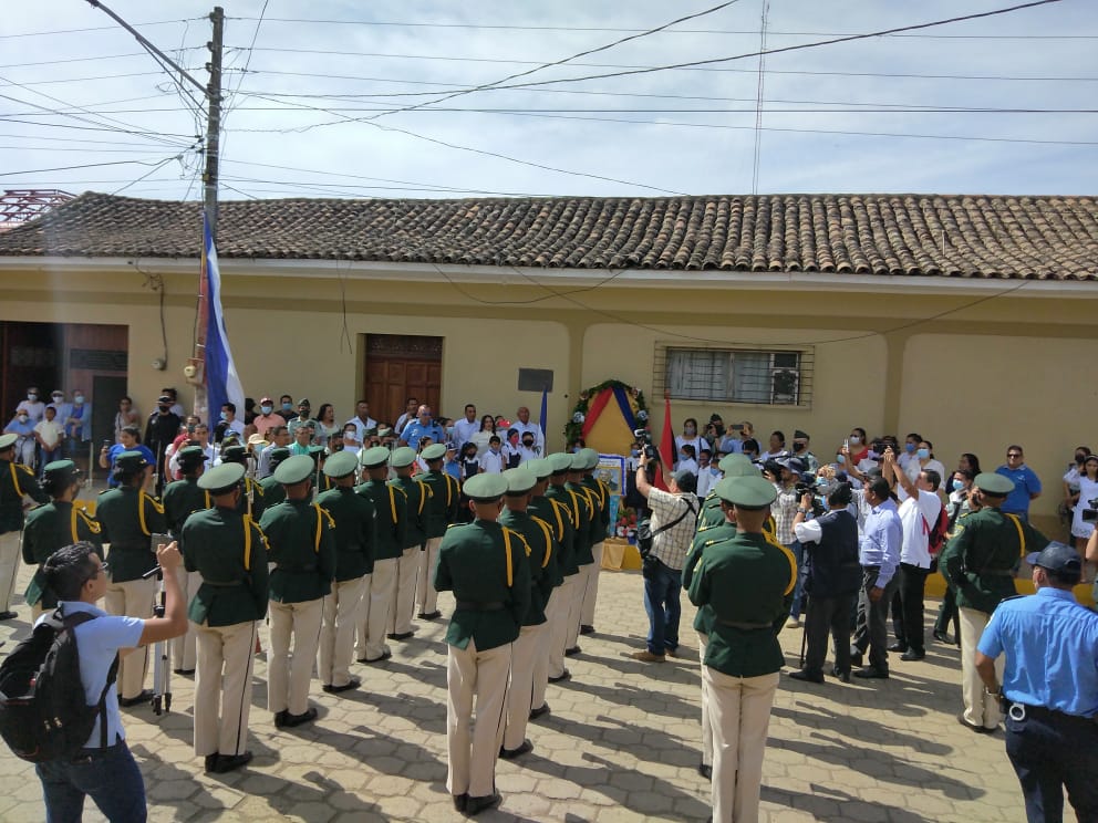 #GranadaNic
En desarrollo conmemoración del 229 aniversario del natalicio del General José Dolores Estrada.
#Nandaime
#EstradaEsInmortal