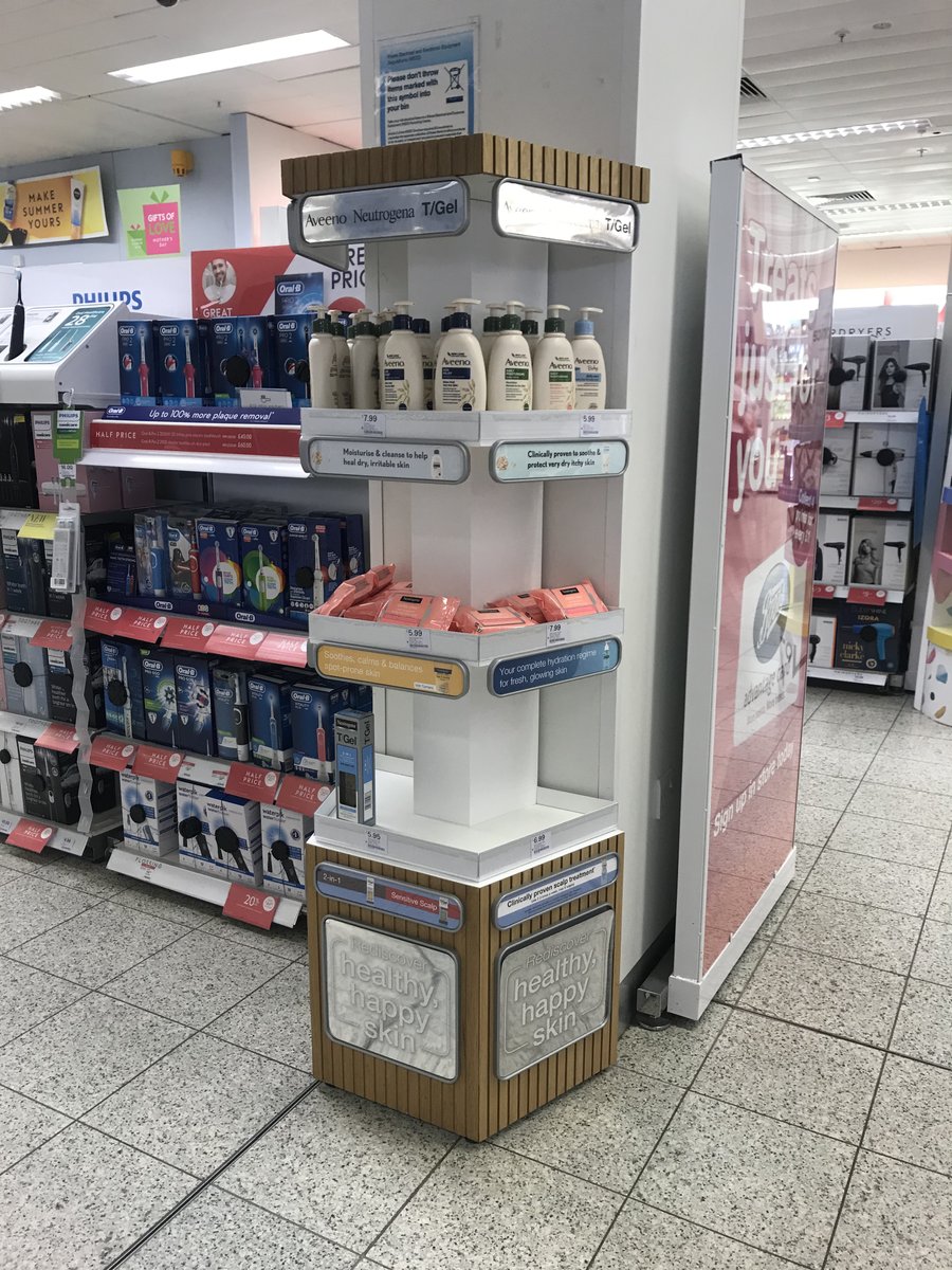 what a unique, 3D, POS designed unit in 
<a href="/BootsUK/">Boots</a> #aveeno <a href="/Neutrogena/">Neutrogena</a>