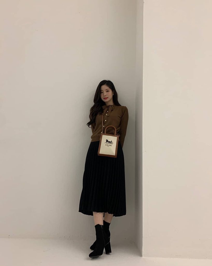 dubugloss's tweet photo. #다현 &amp; #윤기 https://t.co/5Rp7lnoUKr