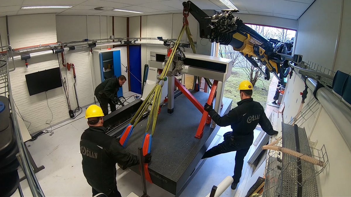 The removal, one month ago, of two <a href="/_nikhef/">National Institute for Subatomic Physics Nikhef</a>  3D measuring machines out of two Nikhef clean rooms by the <a href="/KoninklijkeSaan/">Koninklijke Saan</a>: youtu.be/TcrgaW60m0E