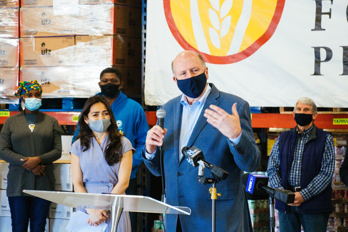 hrccredc's tweet photo. #DYK 40% of food is wasted? Midwest Food Bank of Pennsylvania is here to help get food where it's needed. Congratulations to Midwest Food Bank for establishing its new base in Dauphin County to help feed Pennsylvania and the Eastern Seaboard. #visionarymembers #powerfulresults https://t.co/DW19nuDFyX