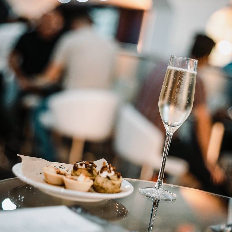 Selhurst_Park's tweet photo. Whether you’re looking to host a stylish party, a networking event, product launch or a drinks reception, this popular space is perfect!

Find out more below! 👇

#CPFC | https://t.co/BPRXzIDOOS
