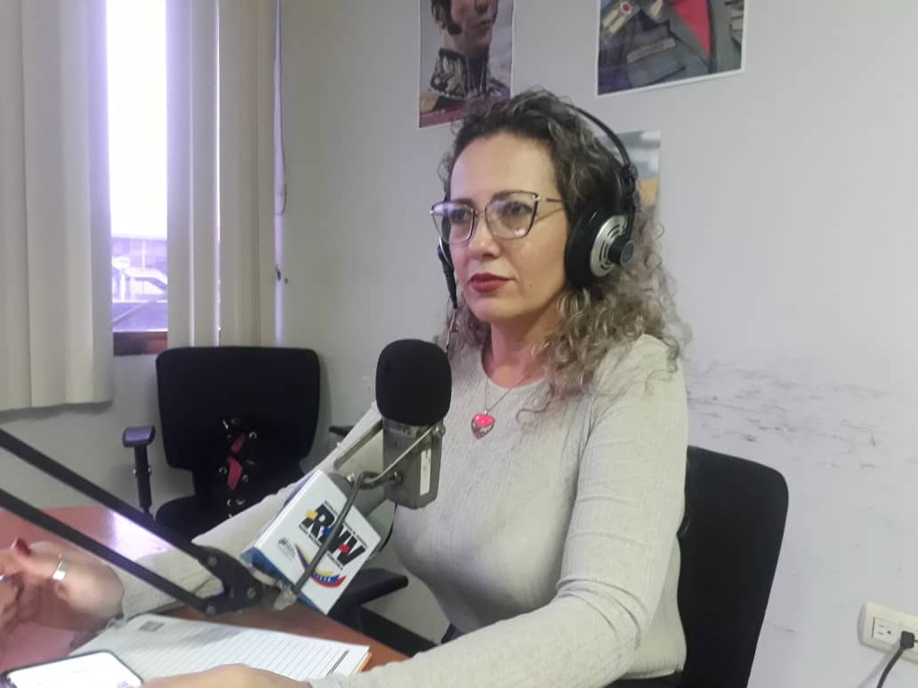 Desde el estado #Tachira nos encontramos de celebración. Y desde el programa #ConLasManosEnLaTiza celebramos el aniversario del
#PlanCadaFamiliaUnaEscuelaTachira @MPPEDUCACION <a href="/DGSEMPPE/">DIRECCIÓN GENERAL DE SUPERVISIÓN MPPE</a> <a href="/charlychaves/">Charly Rojas Chaves</a> @ZonaEducTachira