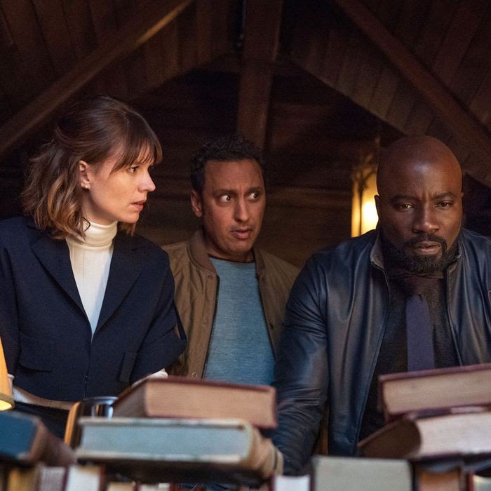 Resident evil 4 remake. Территория зла рассел кроу. Метро 2033 2024. Территория зла (2024). Территория зла 2024 дата выхода.