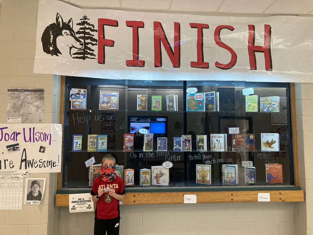 We have an Iditaread Finisher!! He not only read, but also kept up with the class musher and encouraged his classmates to keep reading! Congratulations on your hard work! @The_Iditarod @MVESGainesville