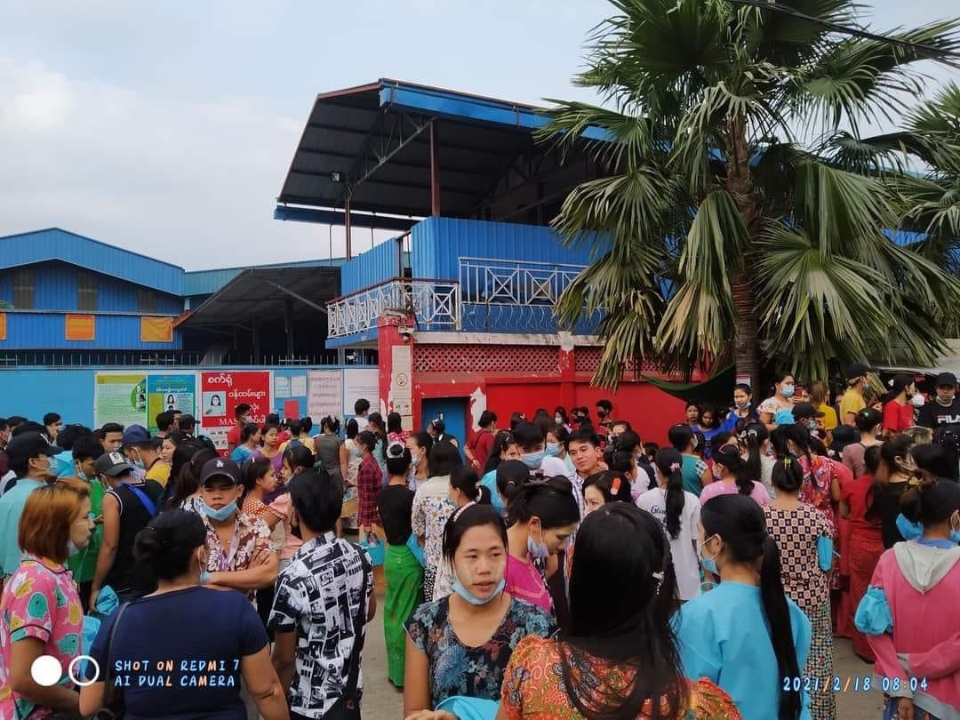 Chinese-owned Xing Jia factory lie its workers to come take salary then locked them up and called the Military saying “ the workers came to protest”. 5 deaths(they took the bodies) several injured, a truck full of workers are arrested.#WhatsHappeningInMyanmar #Mar16Coup