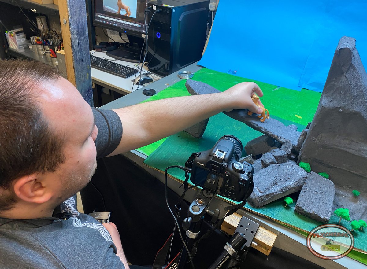 Flycheese Studio tweet media