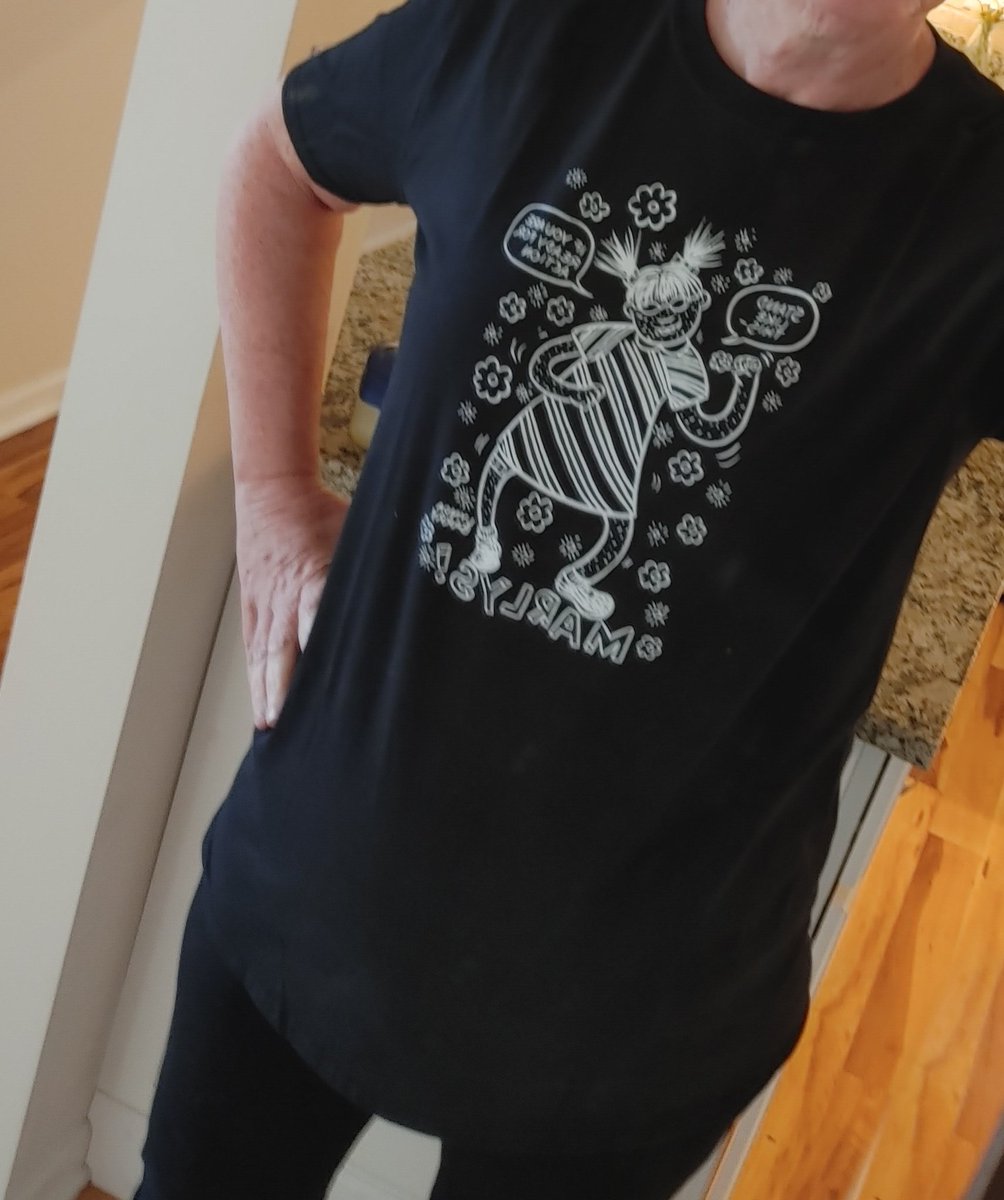 frecklesgraham's tweet photo. You all have your comic book super heroes. I have mine.
Right on, Marlys!!! #flowerpower #righton #powerfist #lyndabarry #marlys @NearSitedMonkey https://t.co/PSJu2YFGHv