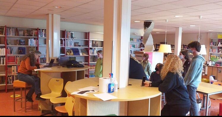 Gister en vandaag waren we aanwezig bij de scholierenverkiezingen op <a href="/OSGDeHogeberg/">OSG De Hogeberg</a>. We zijn benieuwd naar de uitslag.