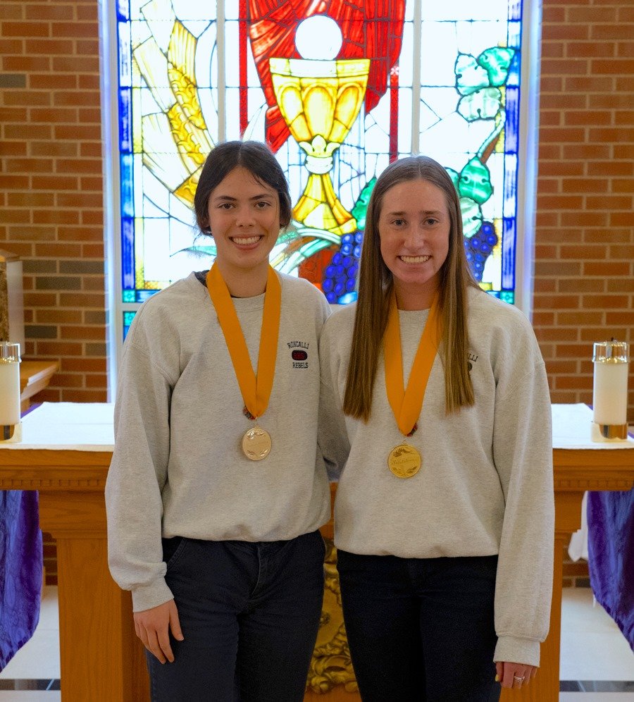 roncallihigh's tweet photo. Congratulations to the 2021 Valedictorian Rachel Hahn and Salutatorian Lauren Prather! Rachel graduated from St. Jude Catholic School and is the daughter of Julie and Patric Hahn. Lauren graduated from Saints Francis &amp; Clare and is the daughter of Kelly and Joseph Prather. https://t.co/7Dus1JxMKP