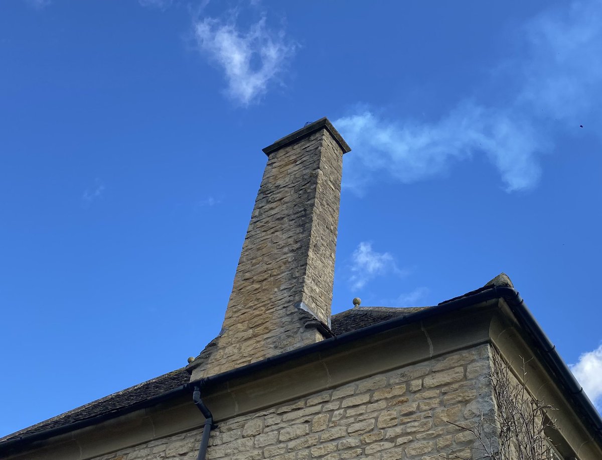 HistoryMFS's tweet photo. TURNOUT: 13:30 16/03/2022. Chimney Fire Sherston Area. https://t.co/CaW43AupfZ