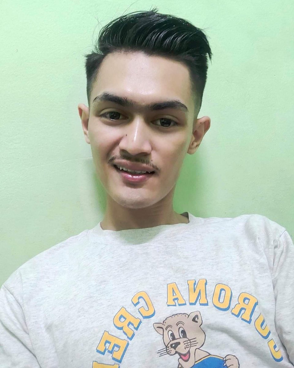 FARN53365373's tweet photo. ใครก็ได้มานั่งคุย ให้หายเบื่อหน่อยที https://t.co/5gf71PGyXP