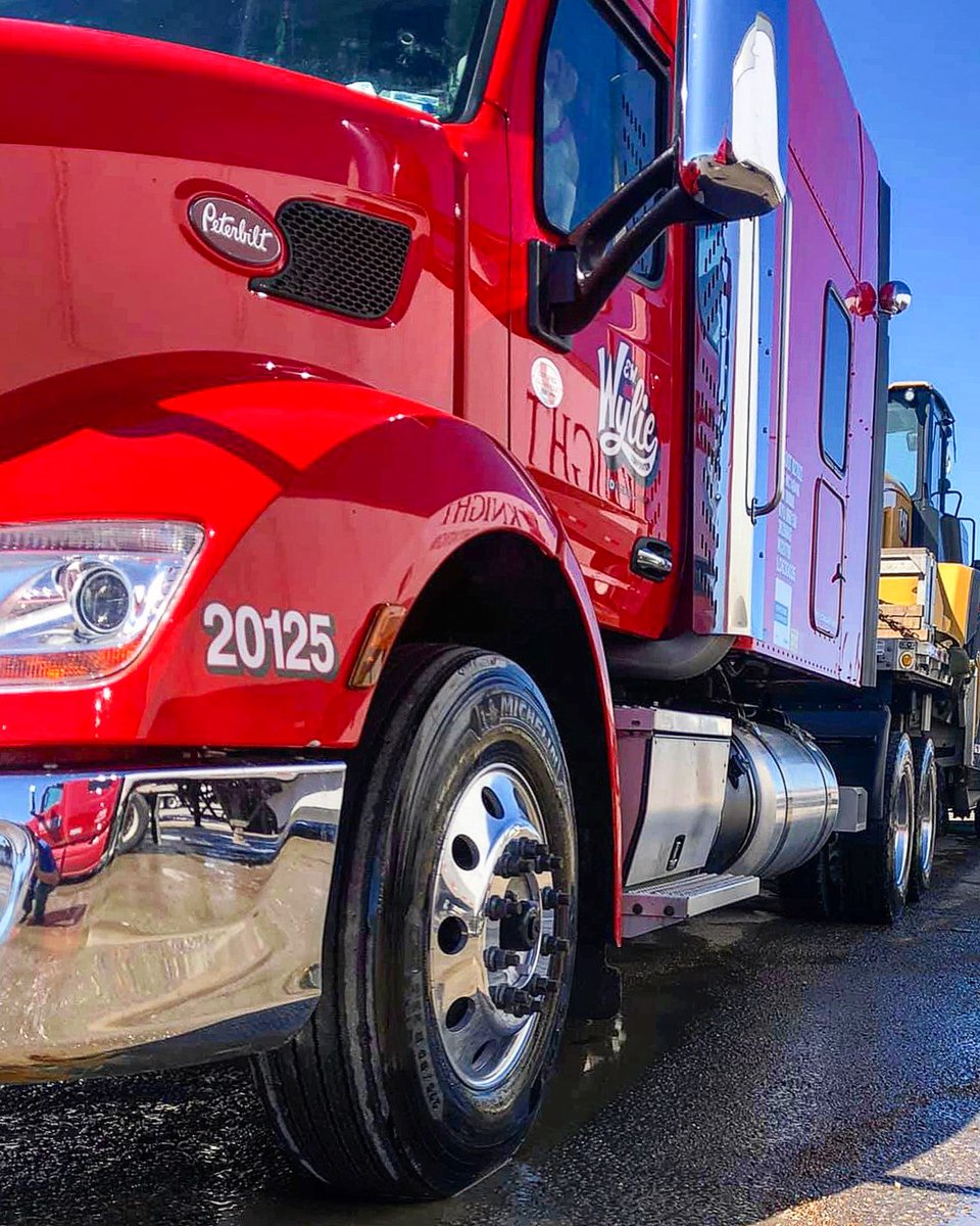 There’s nothing like a freshly washed truck. Shout out to <a href="/ewwyliecorp/">EW Wylie Corporation</a> driver, Jonathan D. for sharing!