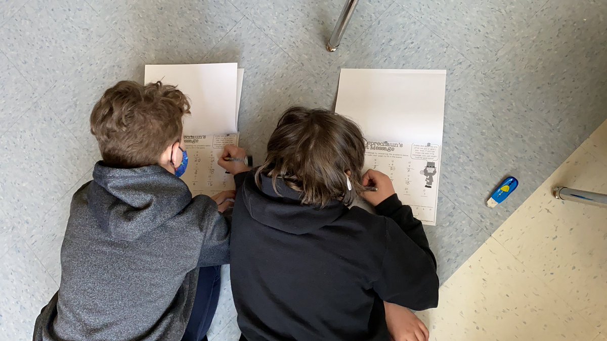 DougSereda's tweet photo. Thank you Lucky the Leprechaun for helping us with our math today!!! @BrentwoodEIPS @eips #miw #mathisawonderfulthing https://t.co/mxfMr2GkuQ