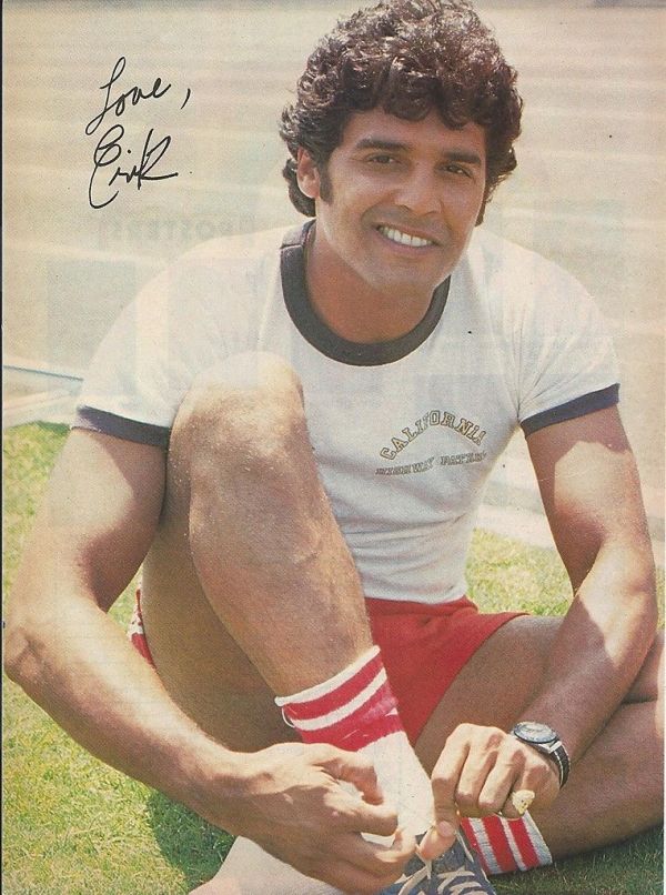 Happy 72nd birthday CHiPs star Erik Estrada!  via 