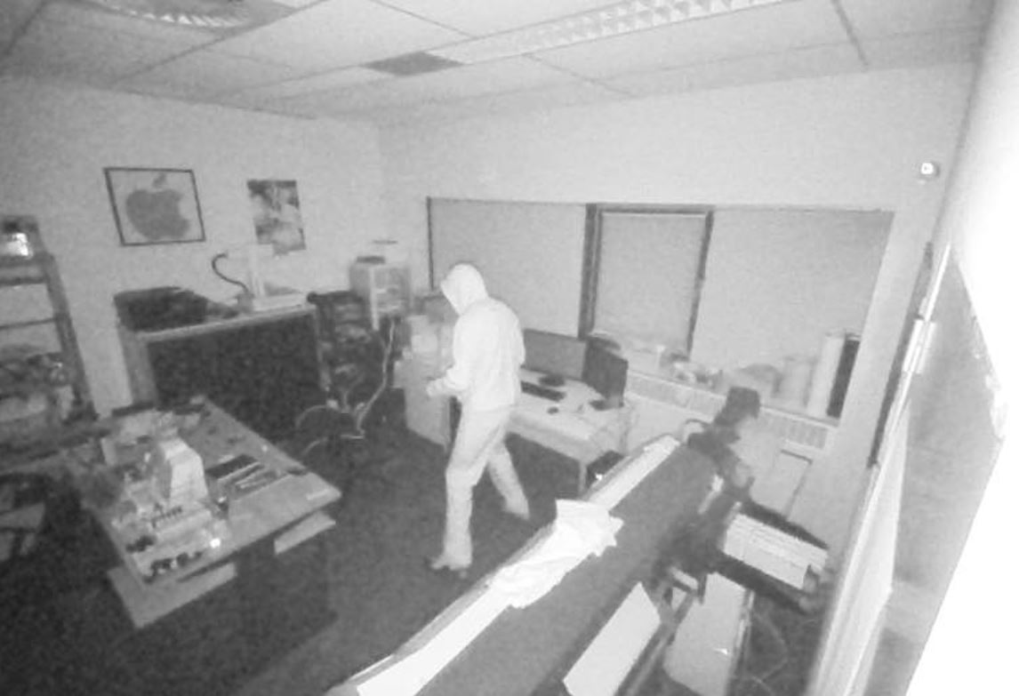 Wie weet meer over inbraak bij pc-kringloopwinkel aan de Nieuwe Veerallee?