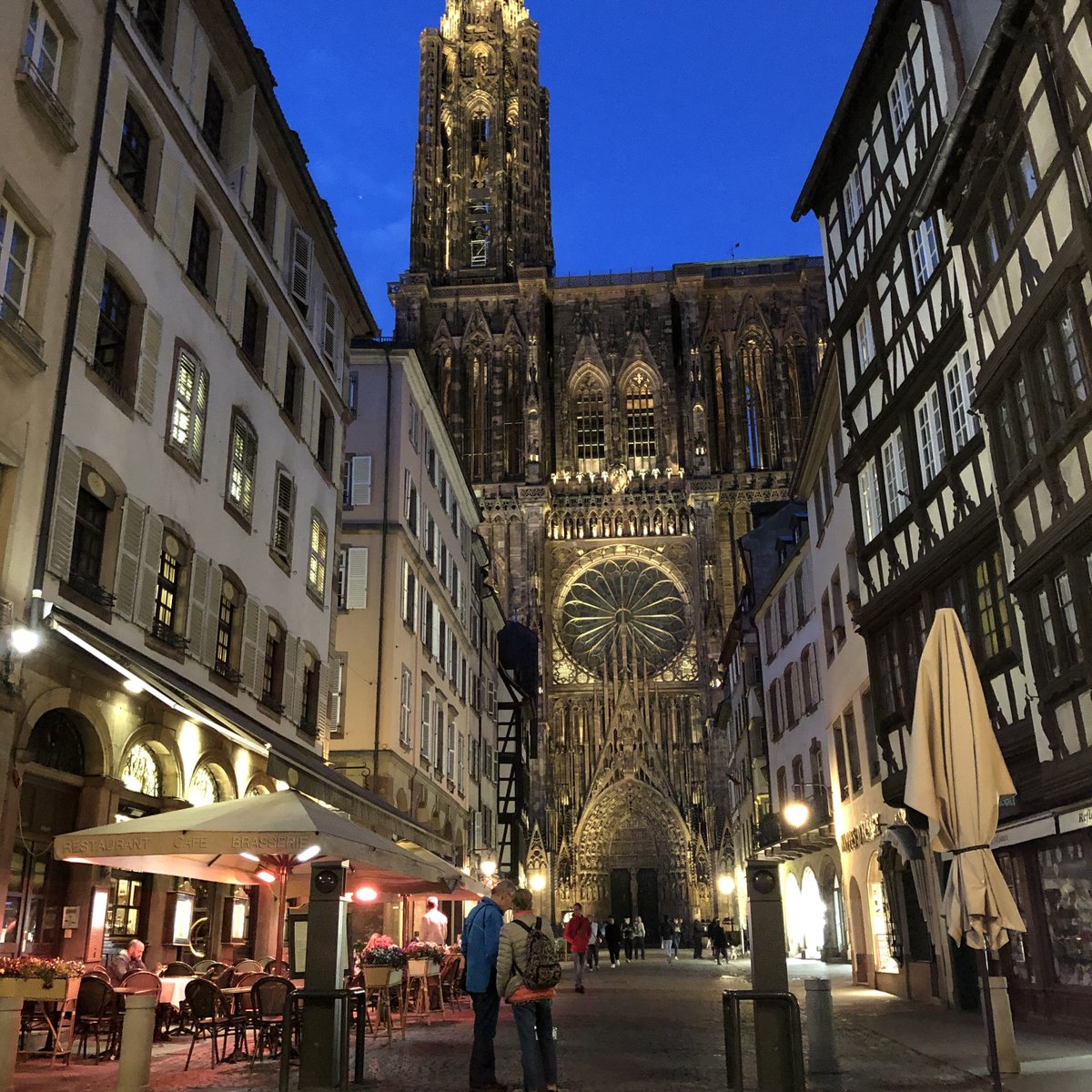 lifefrance's tweet photo. It's #virtualtraveltuesday Take a tour of the 1000 year old Cathedral of Strasbourg online: https://t.co/zplDZEaMsc
#thegoodlifefrance https://t.co/uwJ3Nbedb0