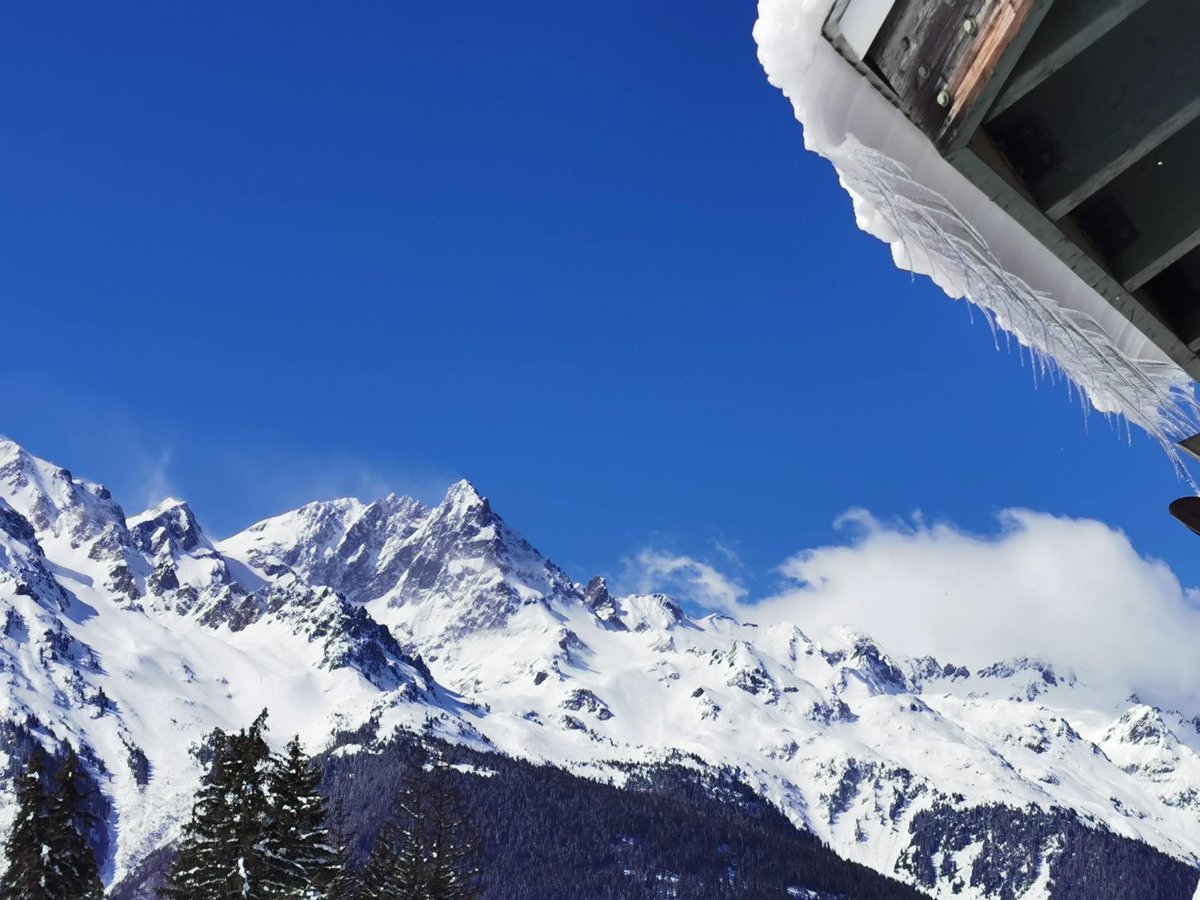 Oz-en-Oisans tweet media
