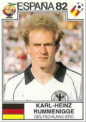 CopaLendas's tweet photo. Karl-Heinz Rummenigge, Alemanha Ocidental 🇩🇪.
Copa do Mundo de 1982, Espanha.
Vice campeão. 
5 gols, 7 jogos. #rummenigge #DeutschlandBRD #worldcup82 #copa82 #fifa #legende #panini #panzer #kapitän #Deutschland https://t.co/gnOVscE5Km