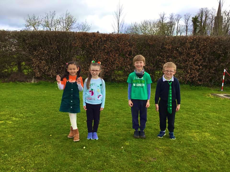 Beannachtaí na Féile Pádraig oraibh go léir ☘️☘️🇮🇪🇮🇪💚