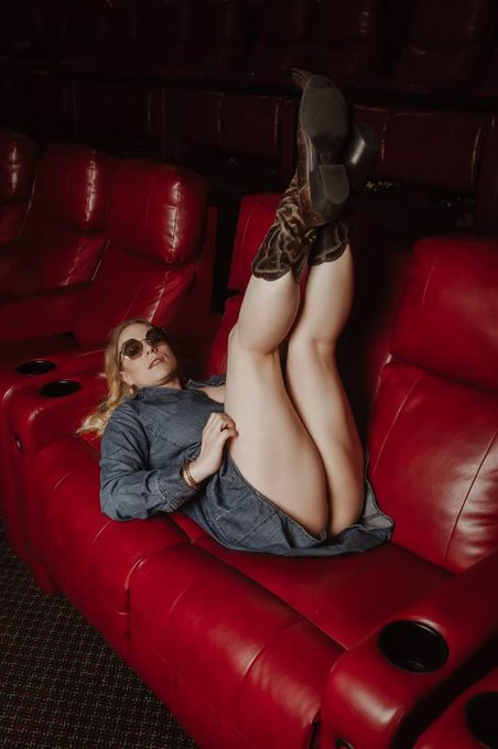 Finger me? Please? 🥺 https://t.co/Heat9mlWgZ https://t.co/mvFHnYwqJt<a href="/tag/thongthursday"class="tags"><span>#thongthursday</span></a>