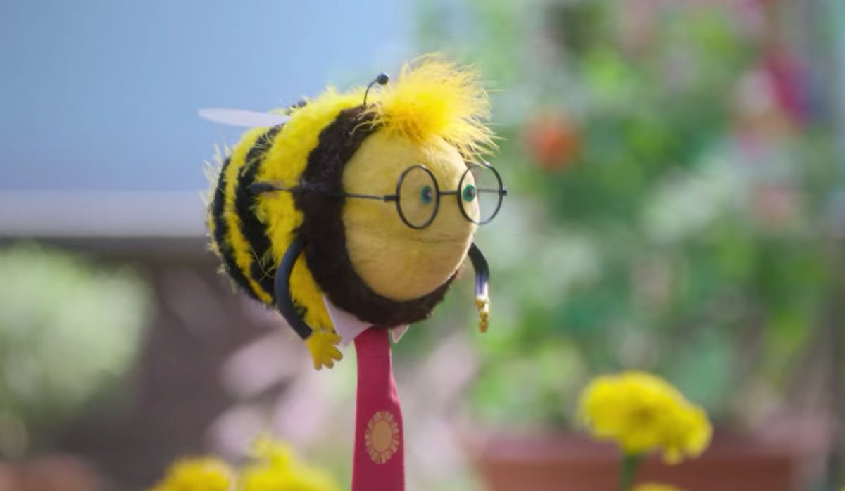 Bob Flynn Na Twitteri What Got Me Thinking Of It Was The Bee Character On The New Waffles Mochi Show On Netflix Fun Design Don T Get Me Wrong Love The Tie Bob Flynn Na Twitteri What Got Me Thinking Of It Was The Bee Character On The New Waffles Mochi Show On Netflix Fun Design Don T Get Me Wrong Love The Tie