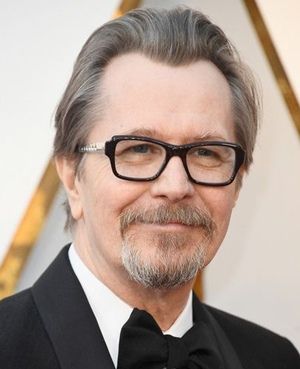 Happy 63rd Birthday to Gary Oldman! He perfectly portrayed Sirius Black in the films. 